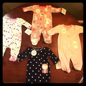 🌸Lot of 4 BRAND NEW NB sleepers🌸